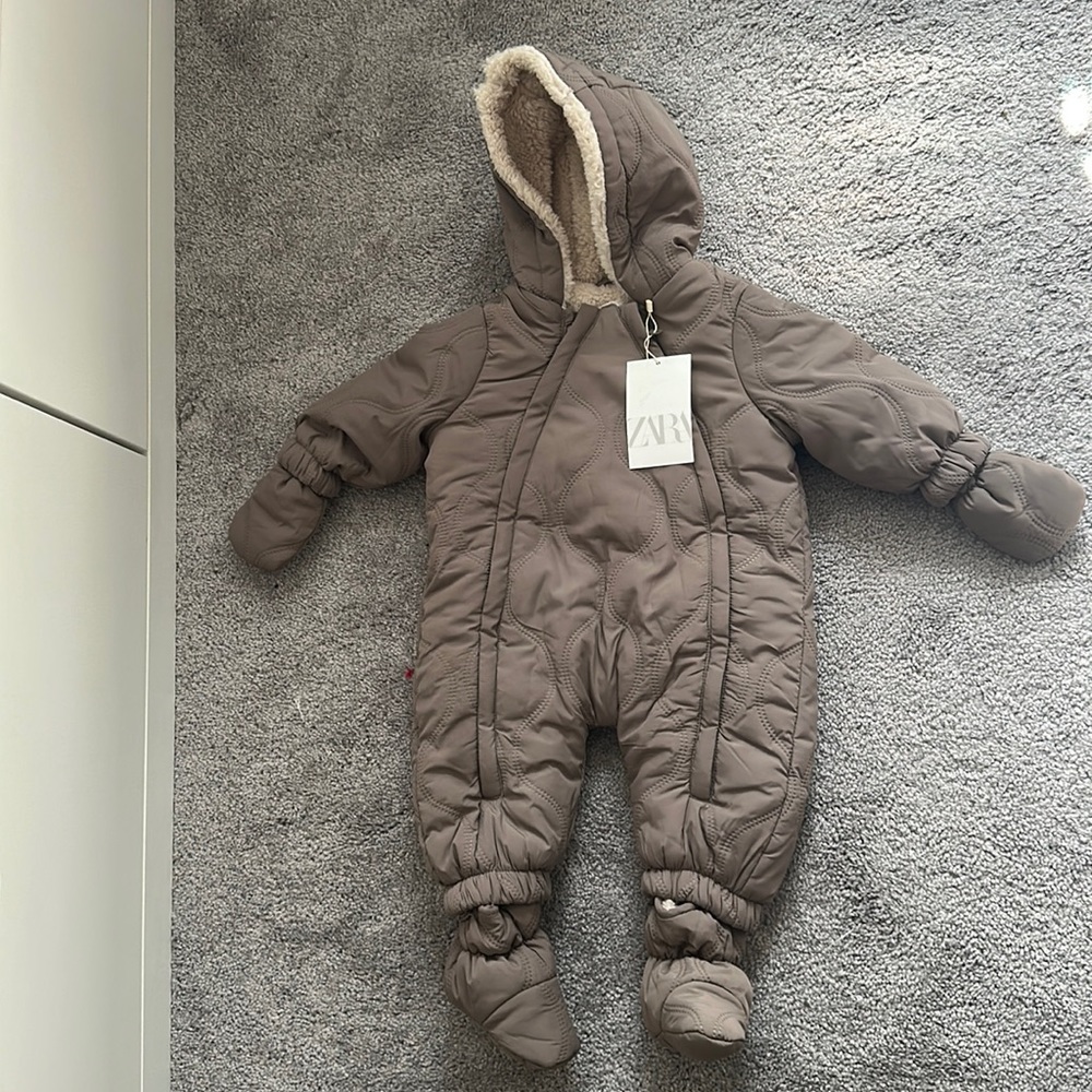 SOLD Unisex Baby Zara Snowsuit